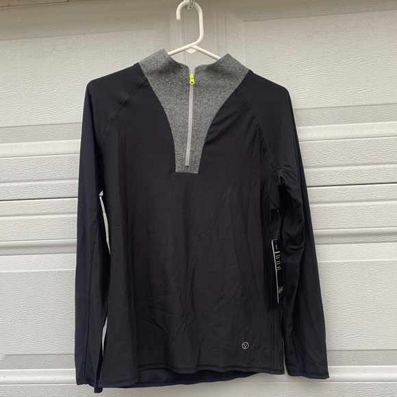 VOGO Athletica Tops - Vogo Althetica Pullover, Size Med, NWT